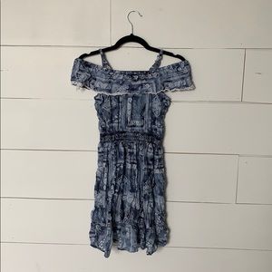 Off the shoulders navy and white dress